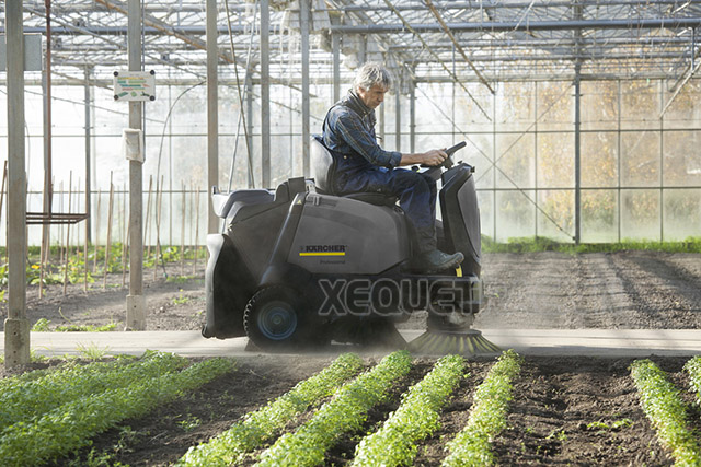 xe quét rác Karcher