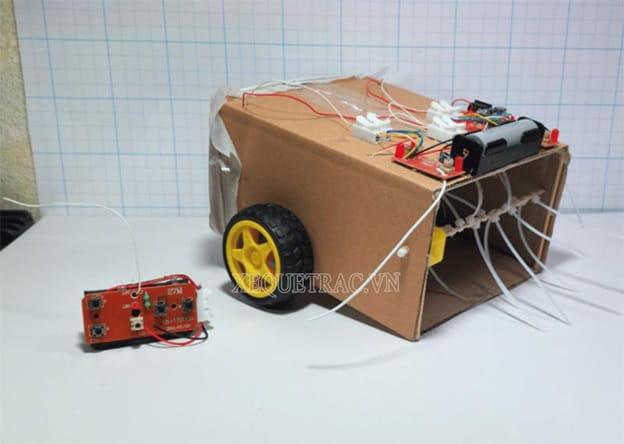 Mô hình xe quét rác dùng trong nghiên cứu, giáo dục & phân tích